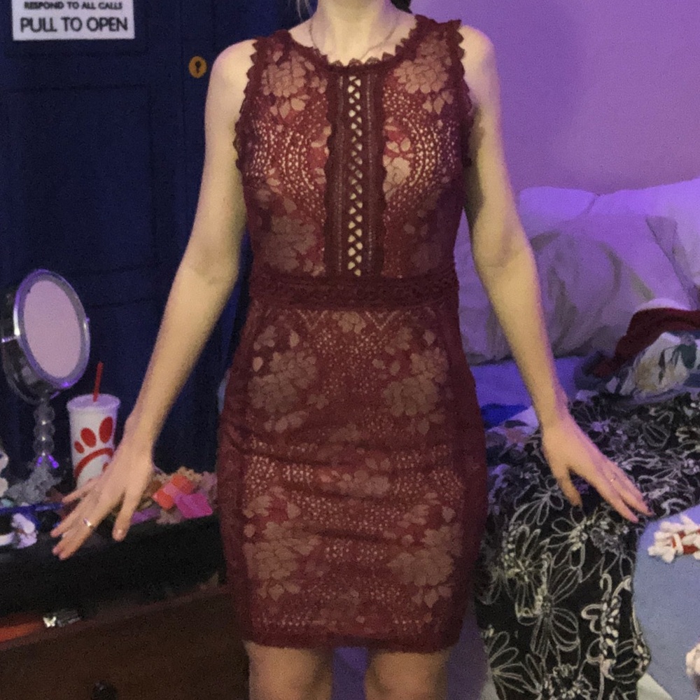 A’GACI RED LACE DRESS
